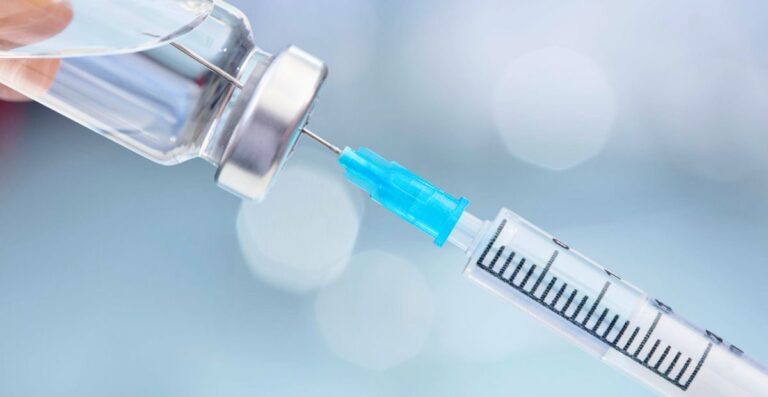 The Role of Syringes in Global Vaccination Campaigns